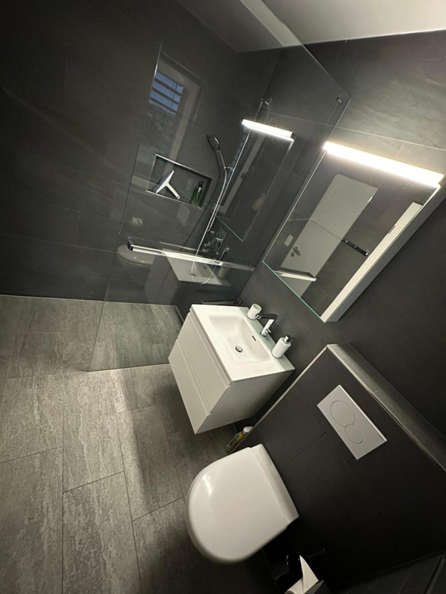 V.I.P Appartement Böttstein Екстериор снимка